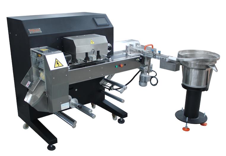 F-100-V HORIZONTAL PACKING MACHINE WITH VIBRATOR FEEDING SYSTEM